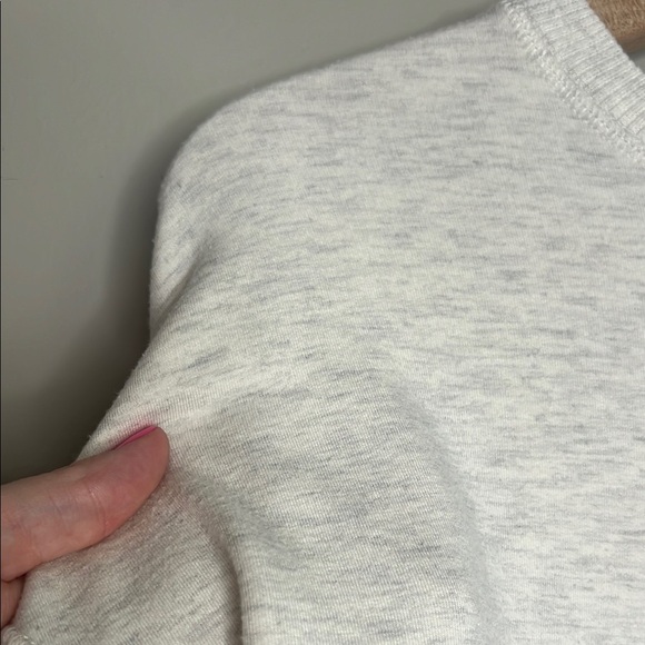 Vineyard Vine Light Gray Sweatshirt with Blue Stripes Womens Small - Picture 4 of 7